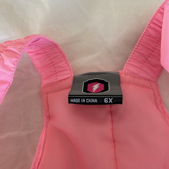 Girl’s 6X pink snow pants with Bob and shoulder straps - Picture 3 of 8